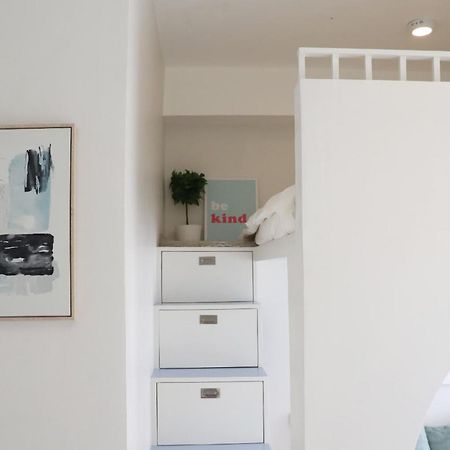 The Greek Pod - Private Staycation Pod In La Bella Tagaytay Tagaytay City Bagian luar foto